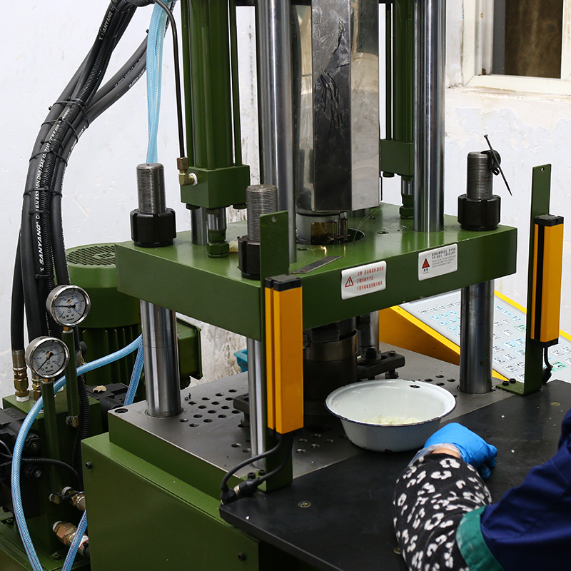 减速电机在线加工